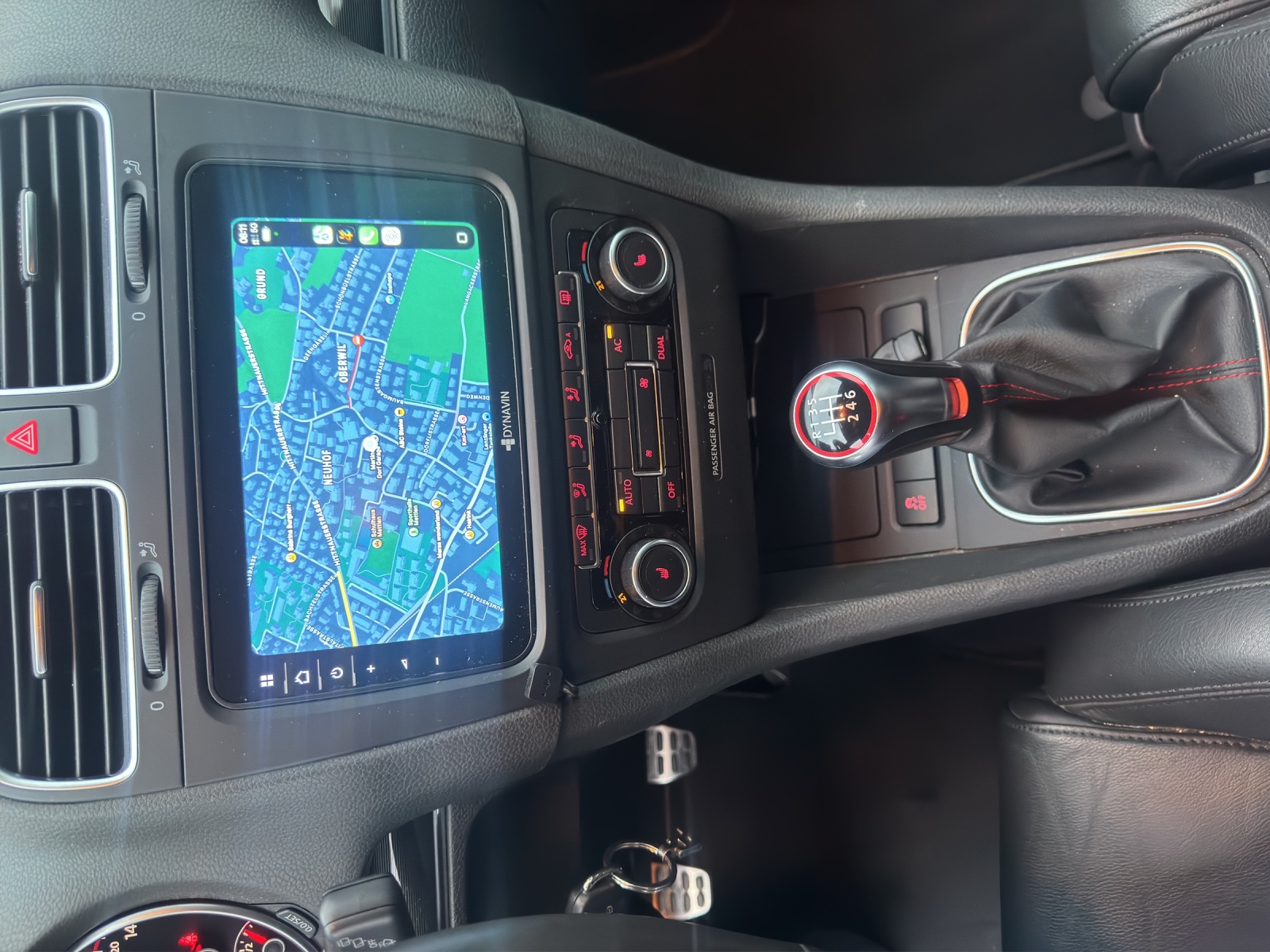 VW Golf 2.0 TSI GTI-image-12