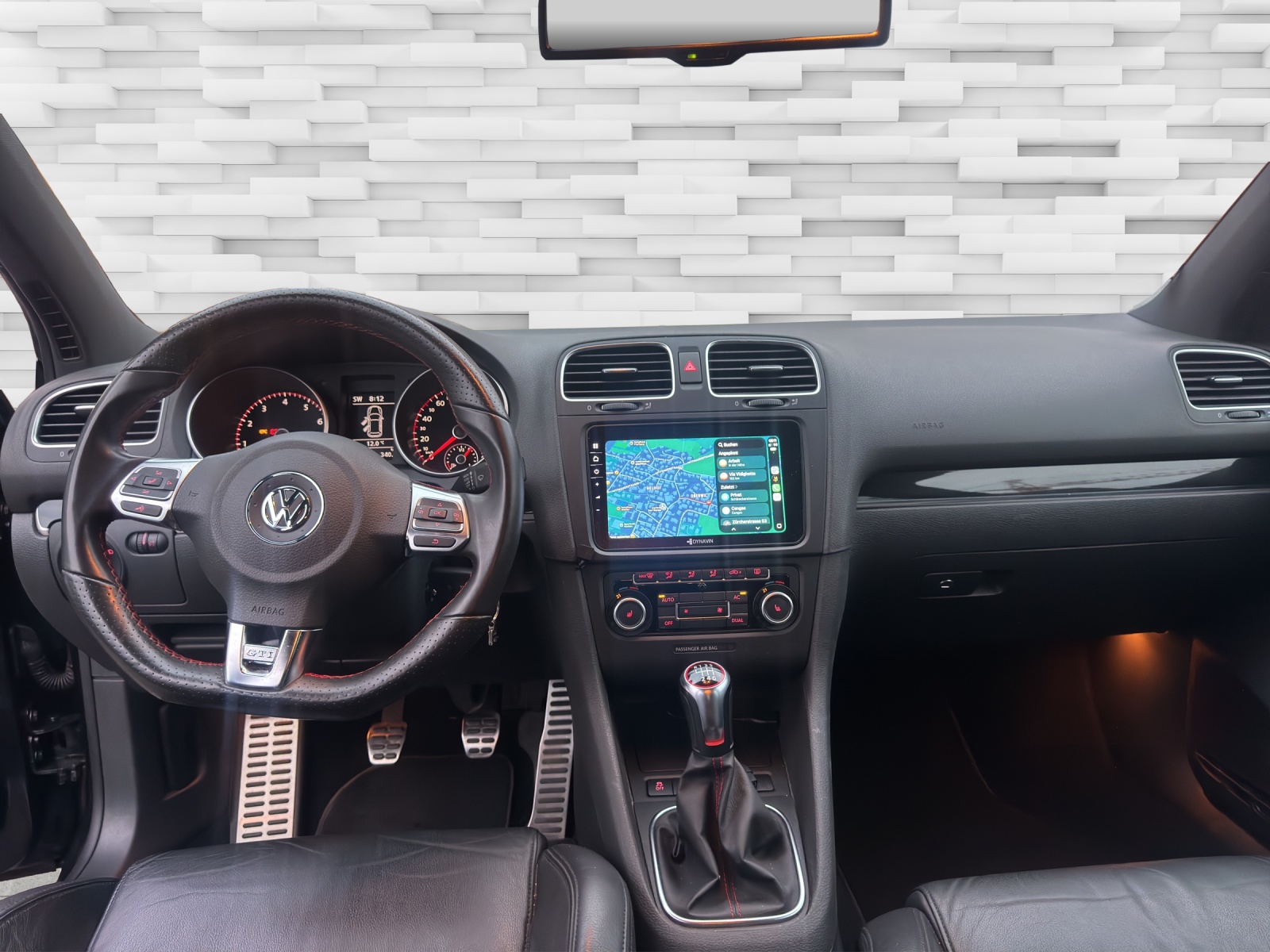 VW Golf 2.0 TSI GTI-image-11