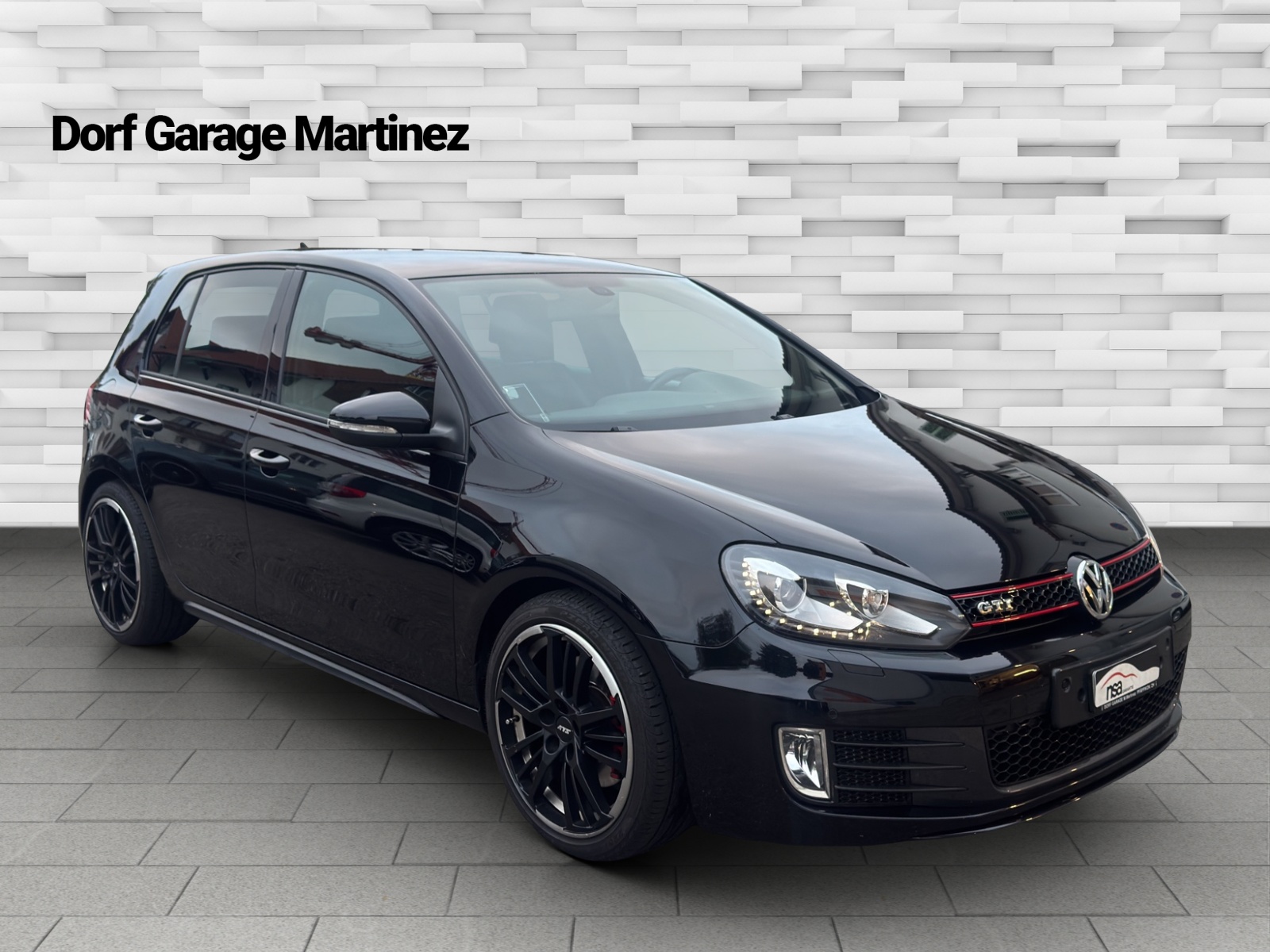 VW Golf 2.0 TSI GTI-image-3