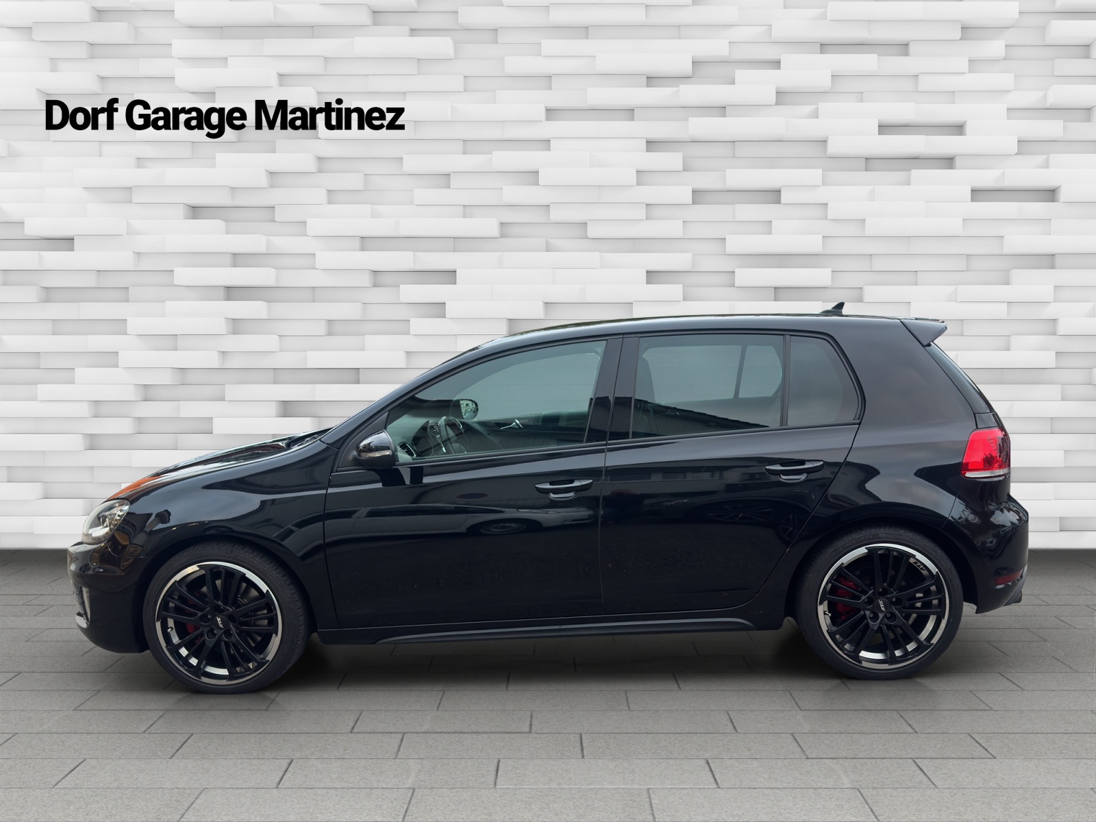 VW Golf 2.0 TSI GTI-image-2