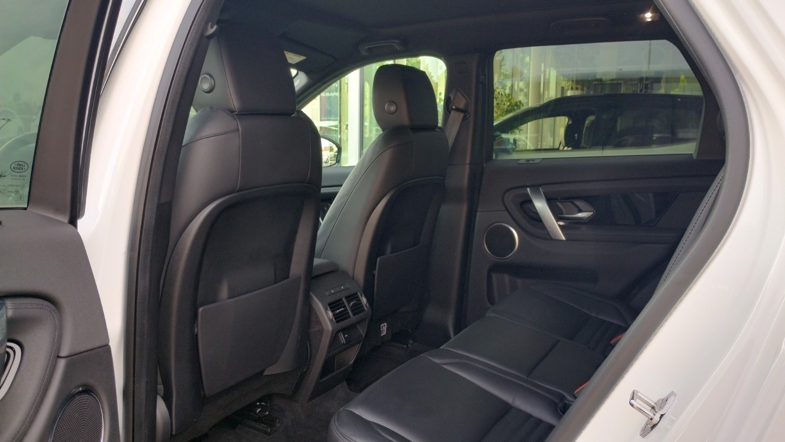 LAND ROVER Discovery Sport D180 2.0D TD4 MHEV SE AWD AT9-image-7