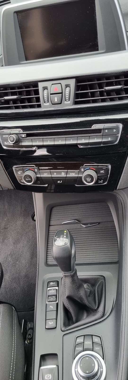 BMW X1 xDrive 20d xLine Steptronic-image-13