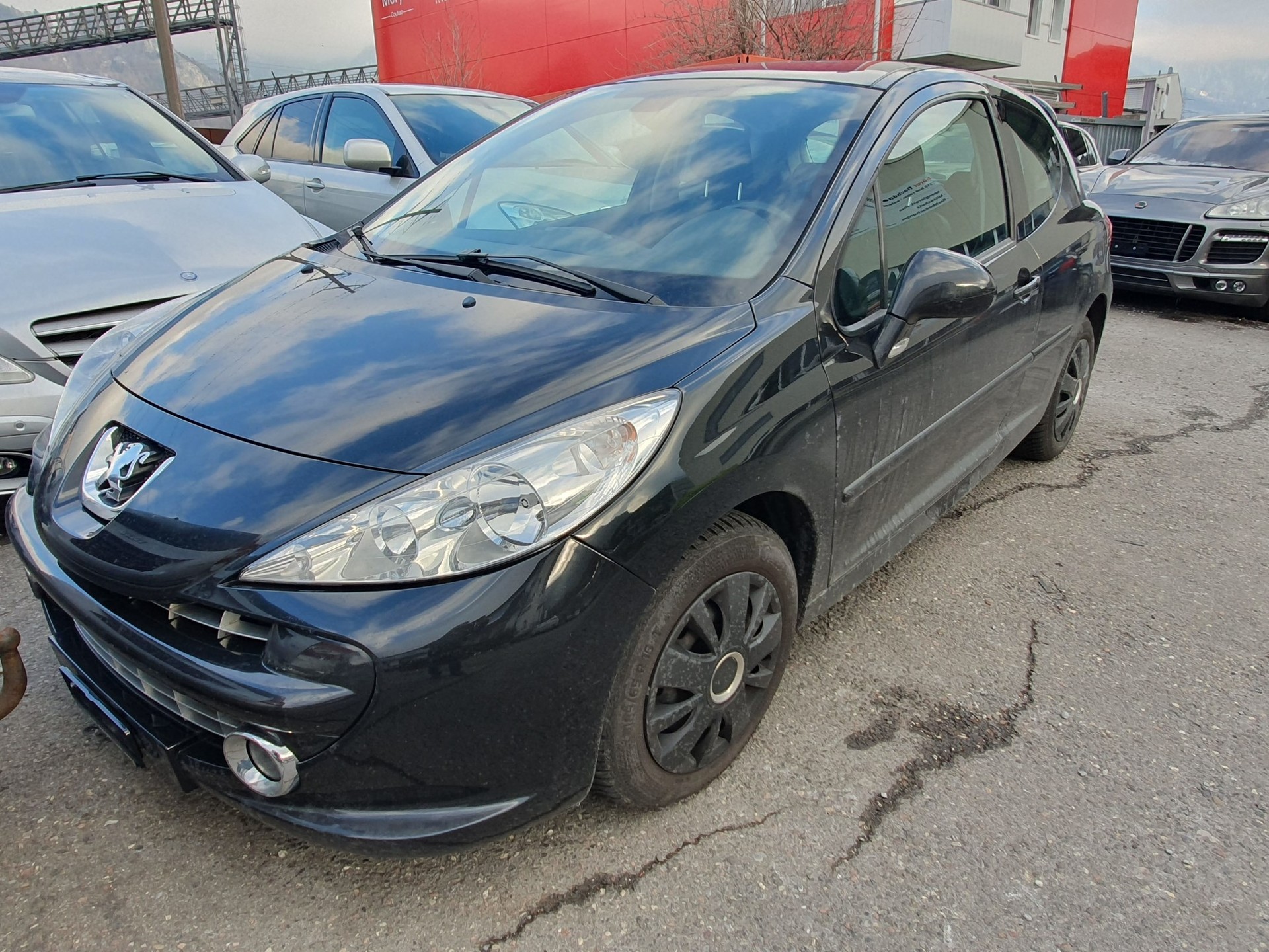 PEUGEOT 207 1.4 16V Trendy-image-0