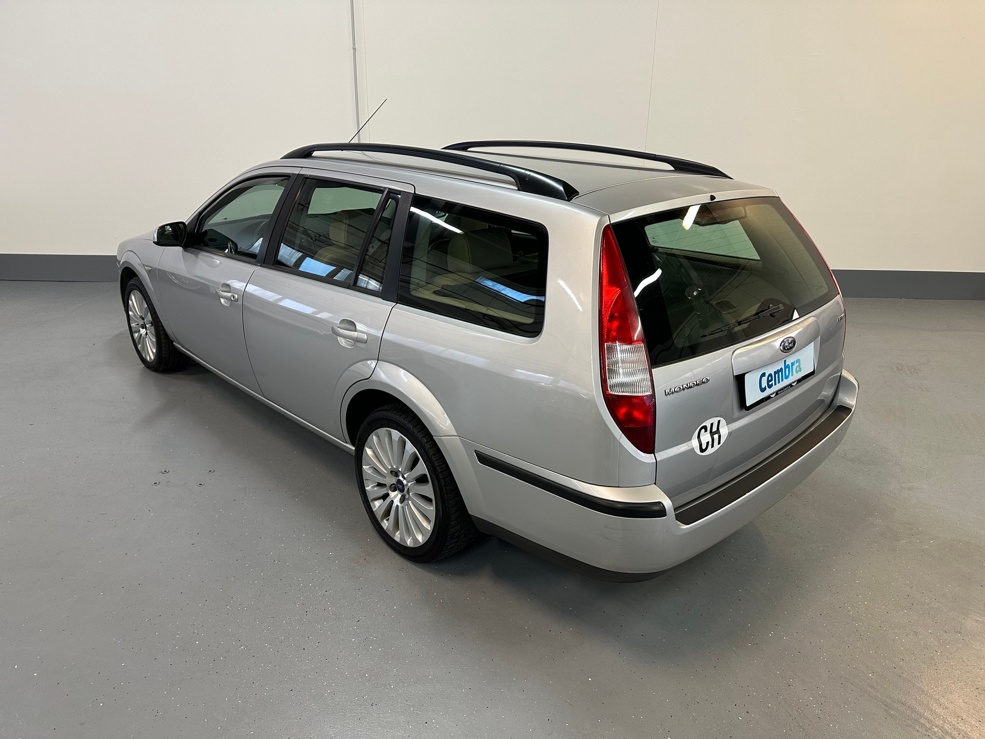 FORD Mondeo 2.2 TDCi 16V Carving-image-9