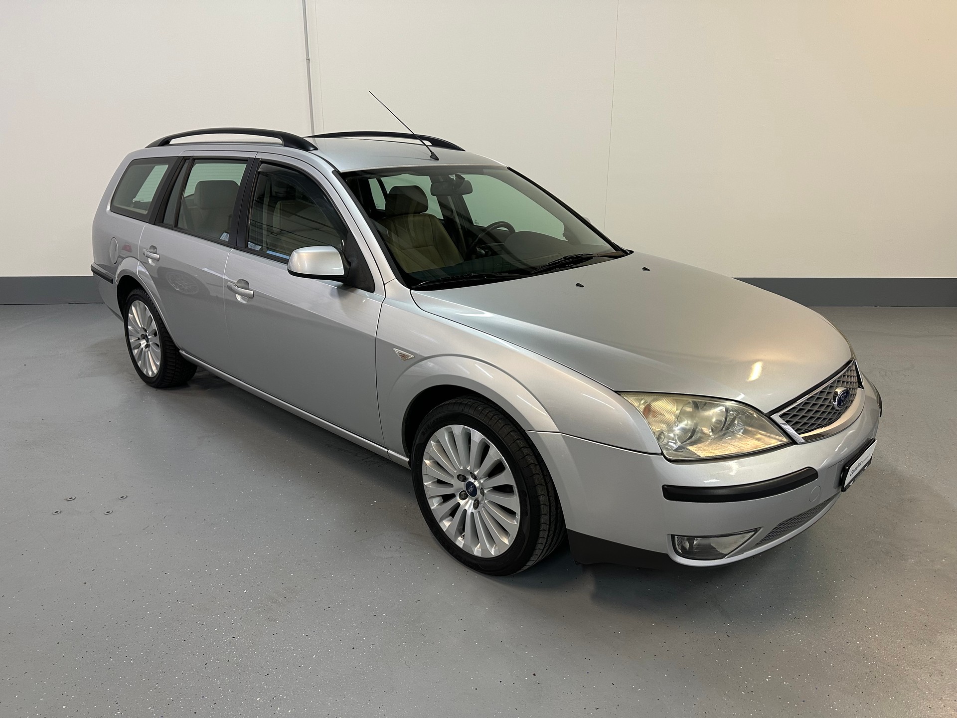 FORD Mondeo 2.2 TDCi 16V Carving-image-2