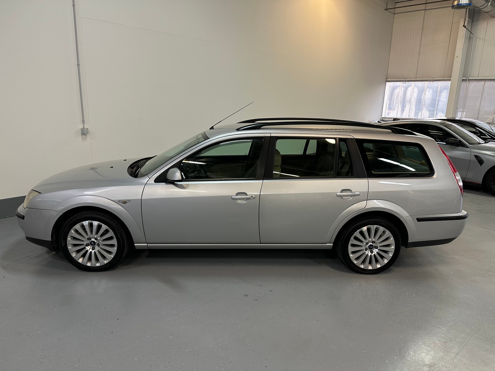 FORD Mondeo 2.2 TDCi 16V Carving-image-17