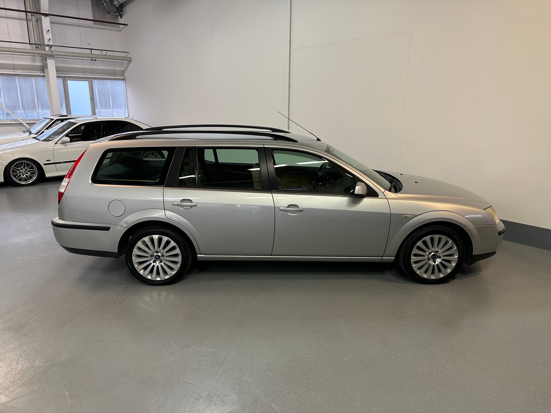 FORD Mondeo 2.2 TDCi 16V Carving-image-15