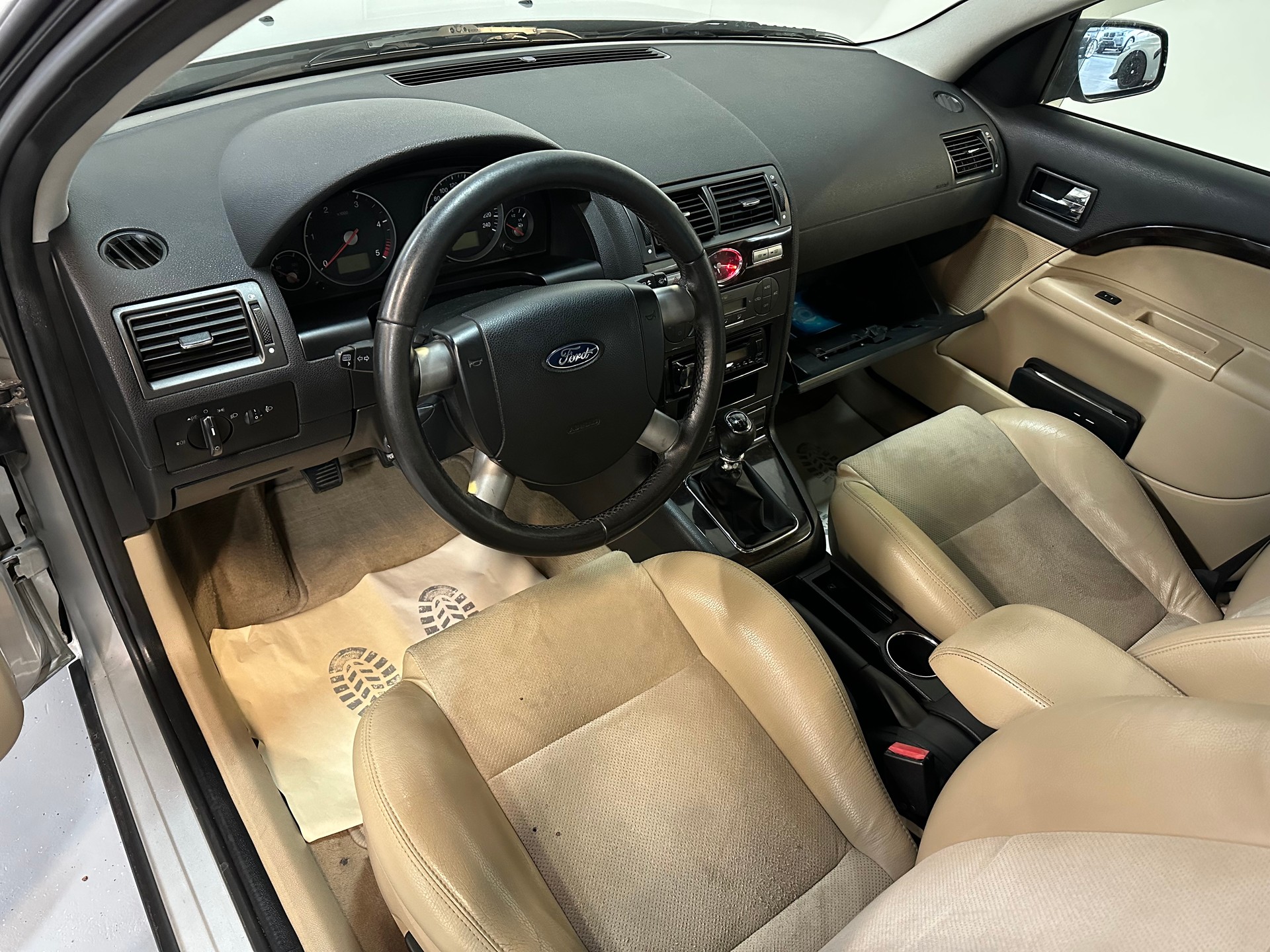 FORD Mondeo 2.2 TDCi 16V Carving-image-20
