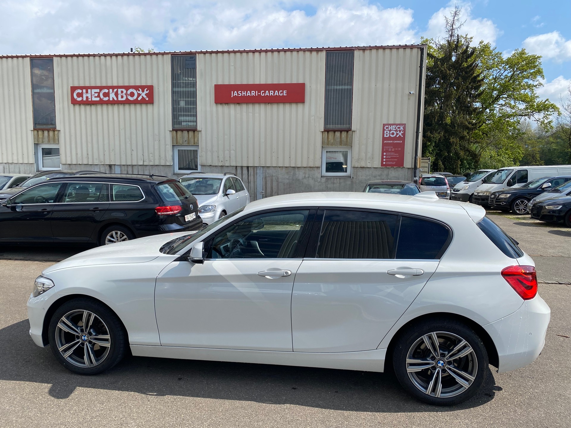 BMW 118d Urban Line Steptronic-image-7