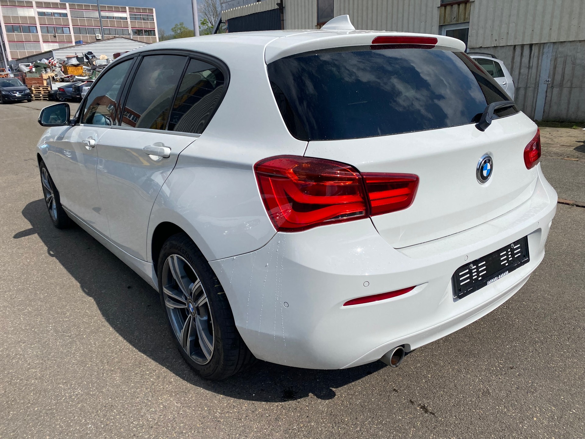 BMW 118d Urban Line Steptronic-image-2