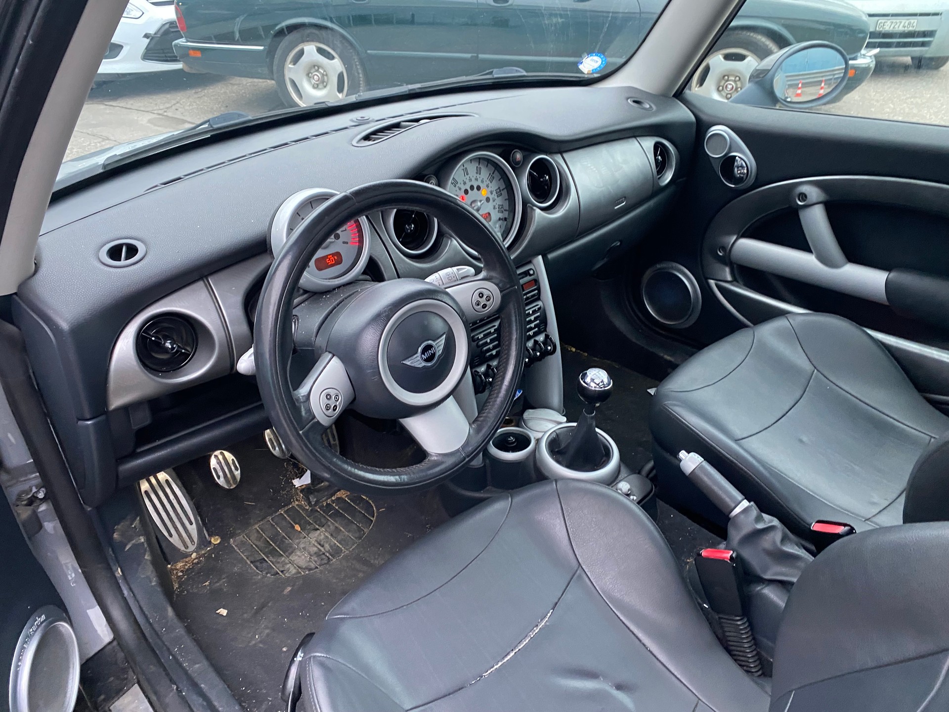 MINI Mini Cooper S-image-6