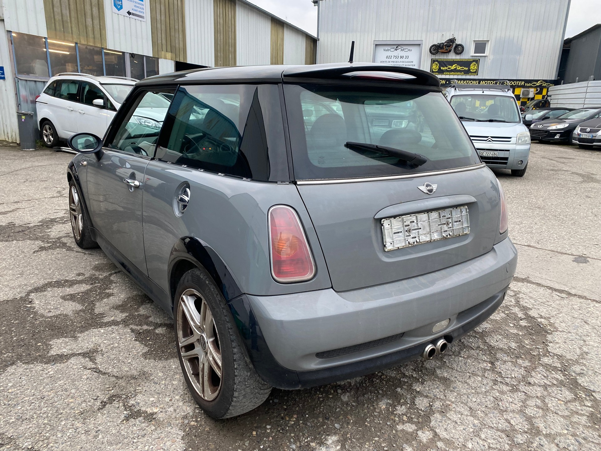 MINI Mini Cooper S-image-2