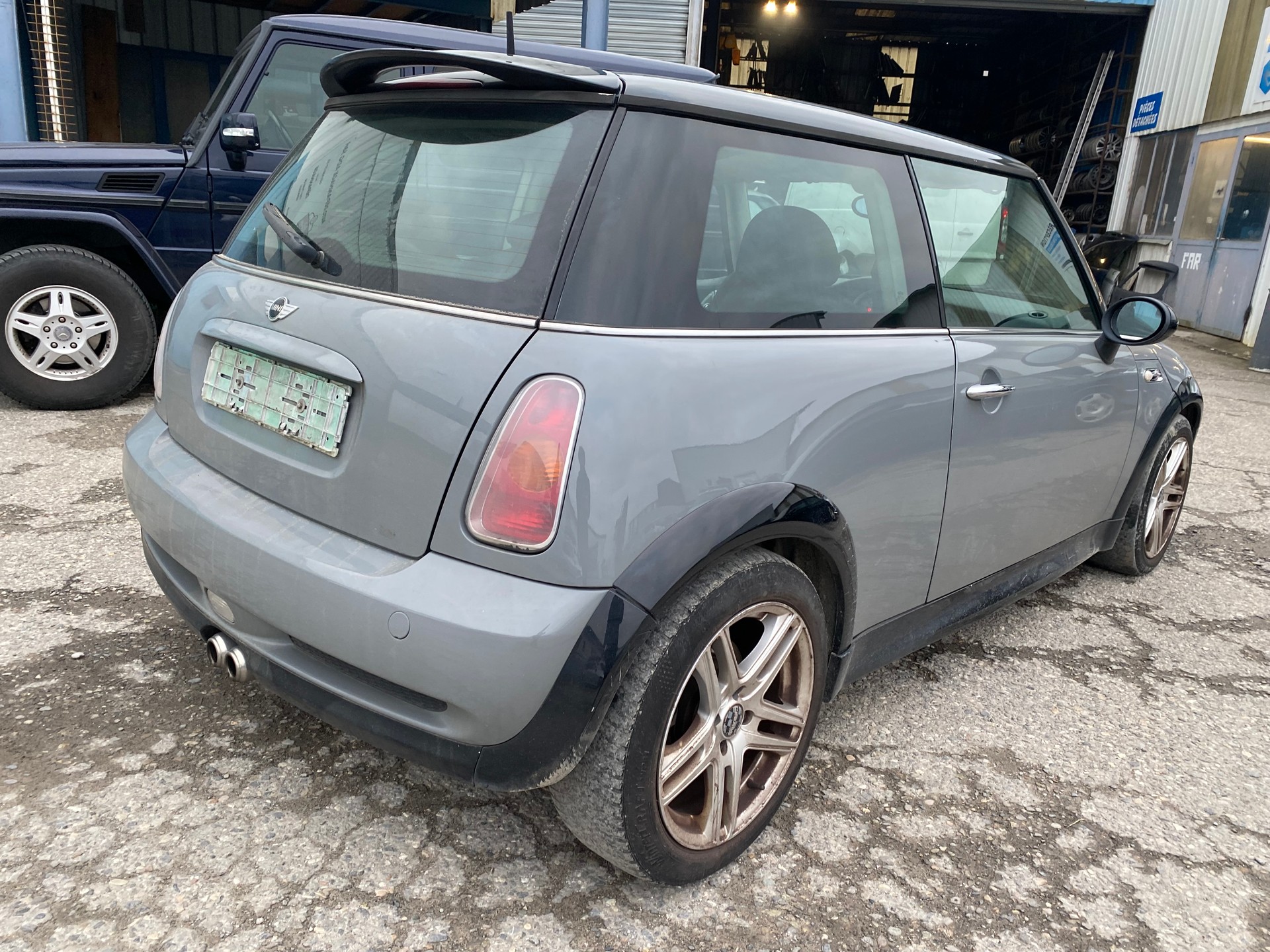 MINI Mini Cooper S-image-3