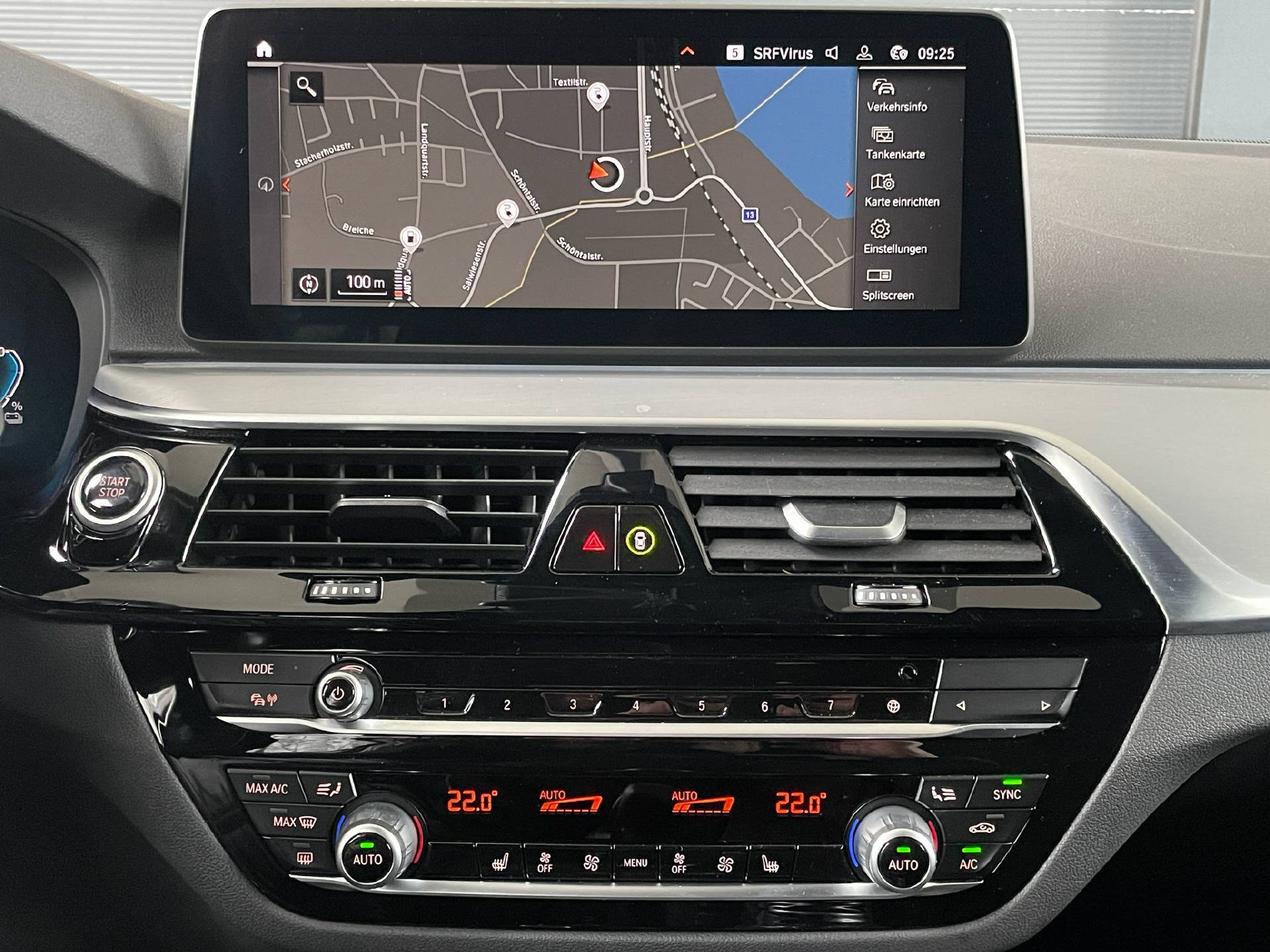 BMW 530e xDrive SAG Touring-image-12