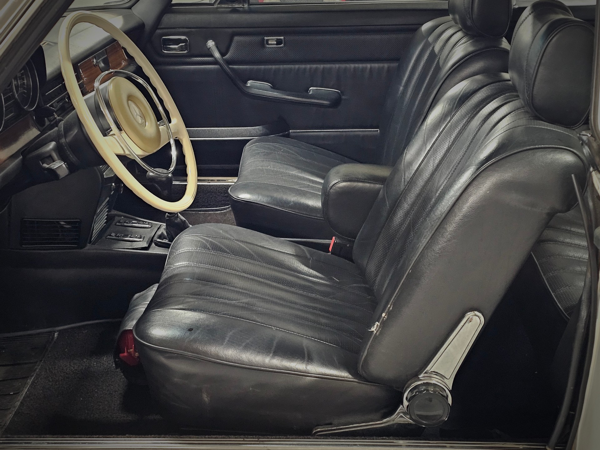 MERCEDES-BENZ 280 CE-image-9