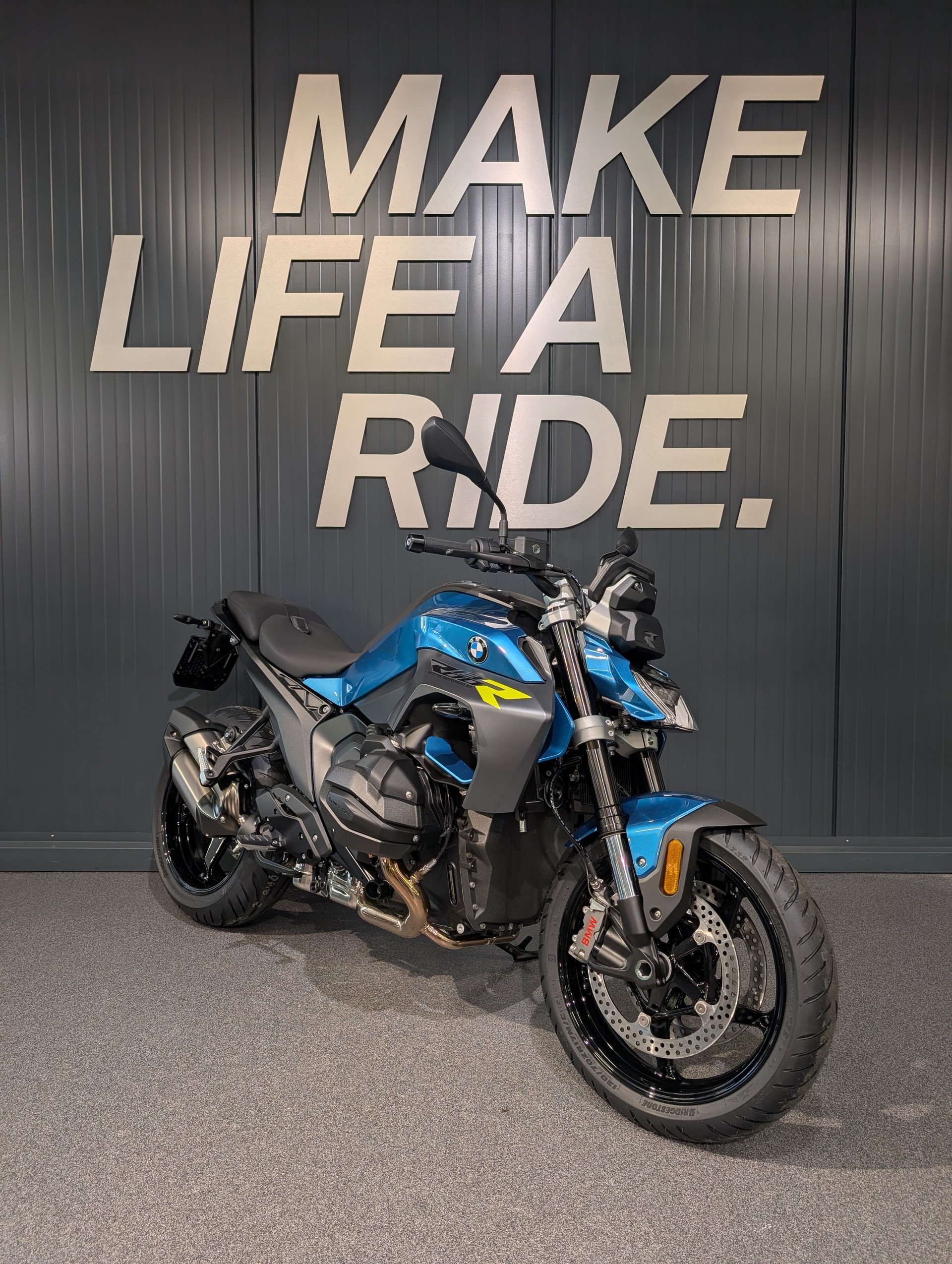 BMW R 1300 R ASA - Inklusive Service-Paket 3 Jahre / 30'000km!-showroom-element-1