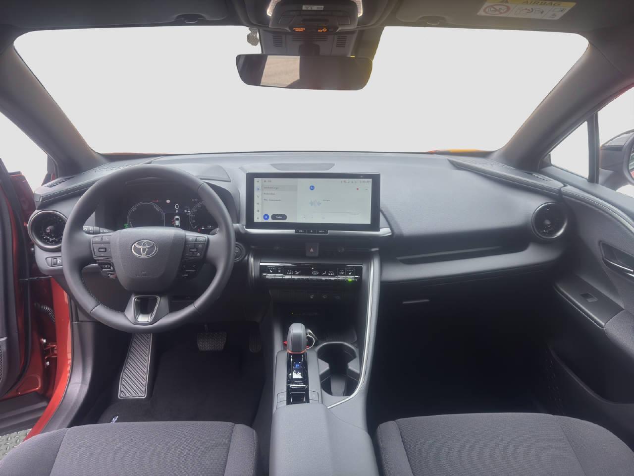 TOYOTA C-HR 2.0 PHEV Swiss Edition-image-28