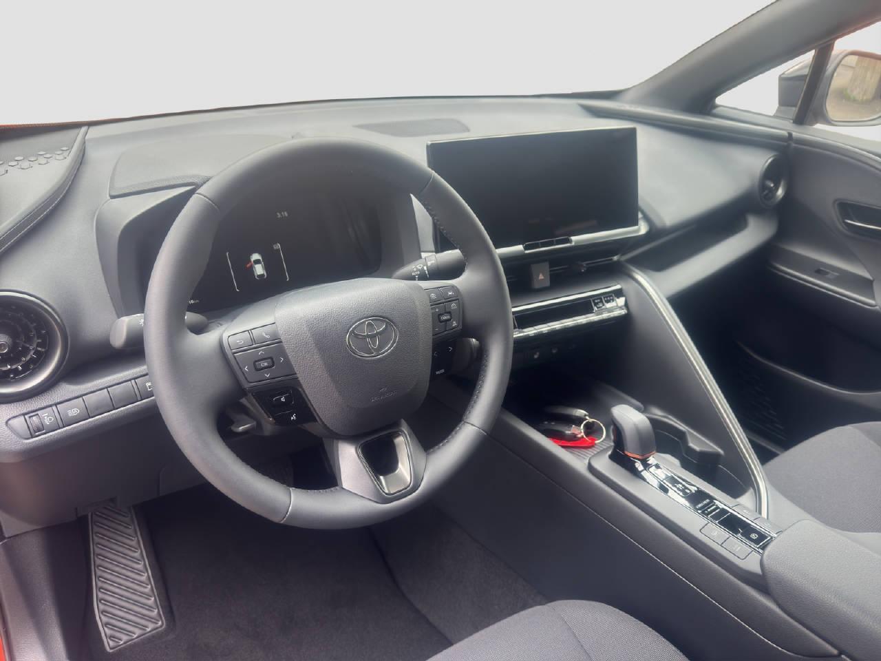 TOYOTA C-HR 2.0 PHEV Swiss Edition-image-11