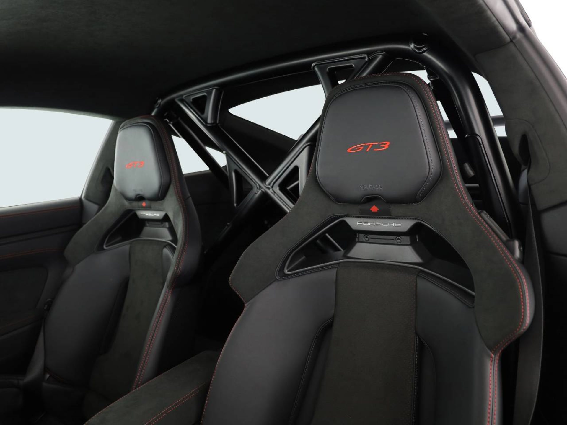 PORSCHE 911 GT3-image-10