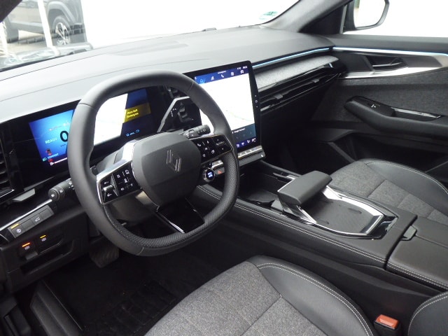 RENAULT Espace 1.2 E-Tech 200 Techno 7 Plätzer-image-4