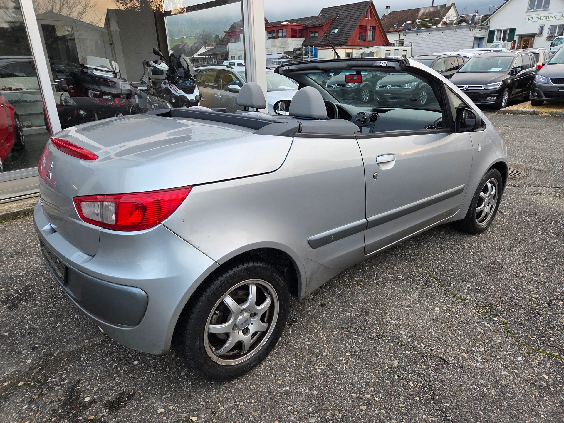 MITSUBISHI Colt Cabriolet 1.5 16V-image-8