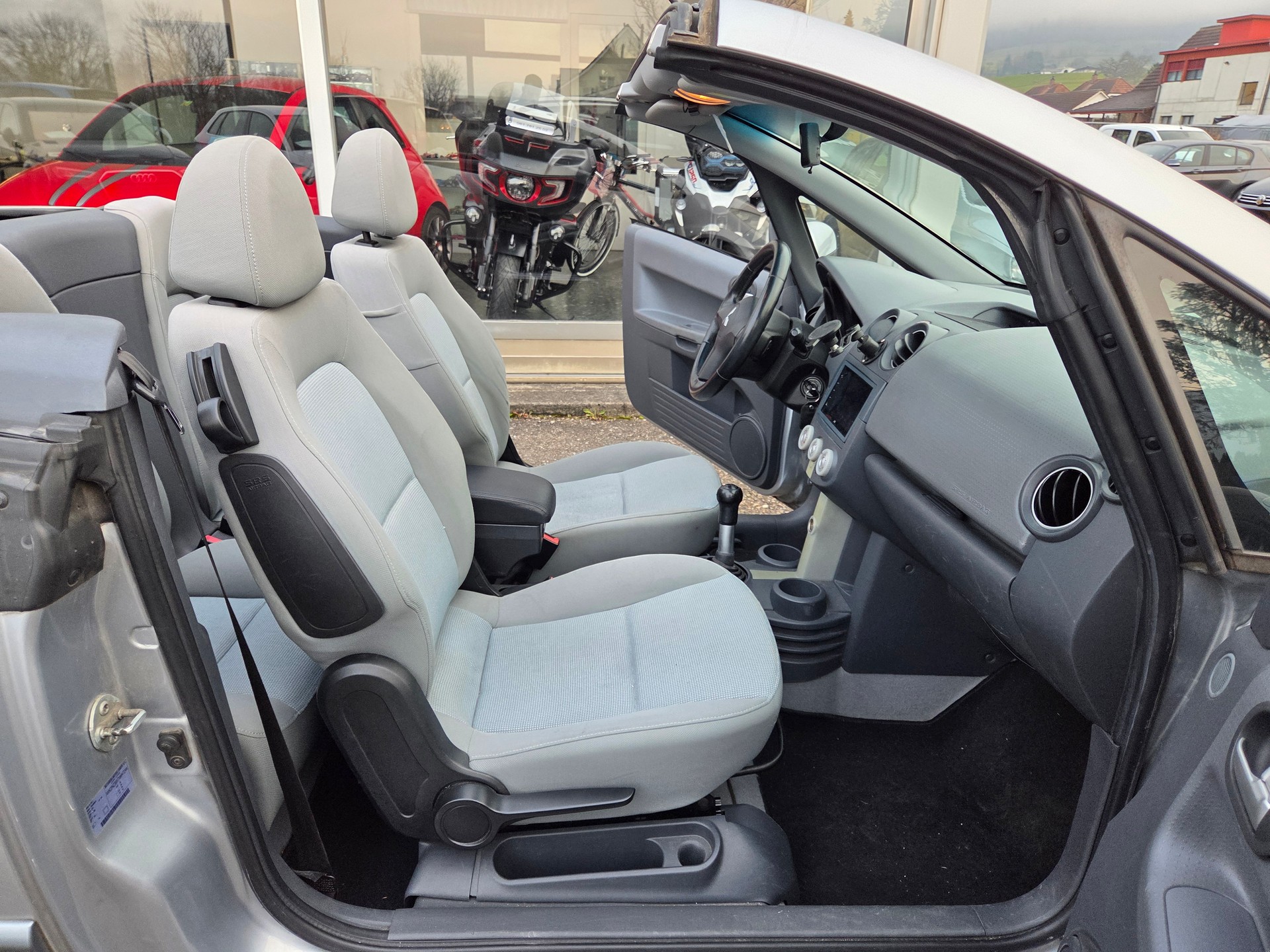 MITSUBISHI Colt Cabriolet 1.5 16V-image-12