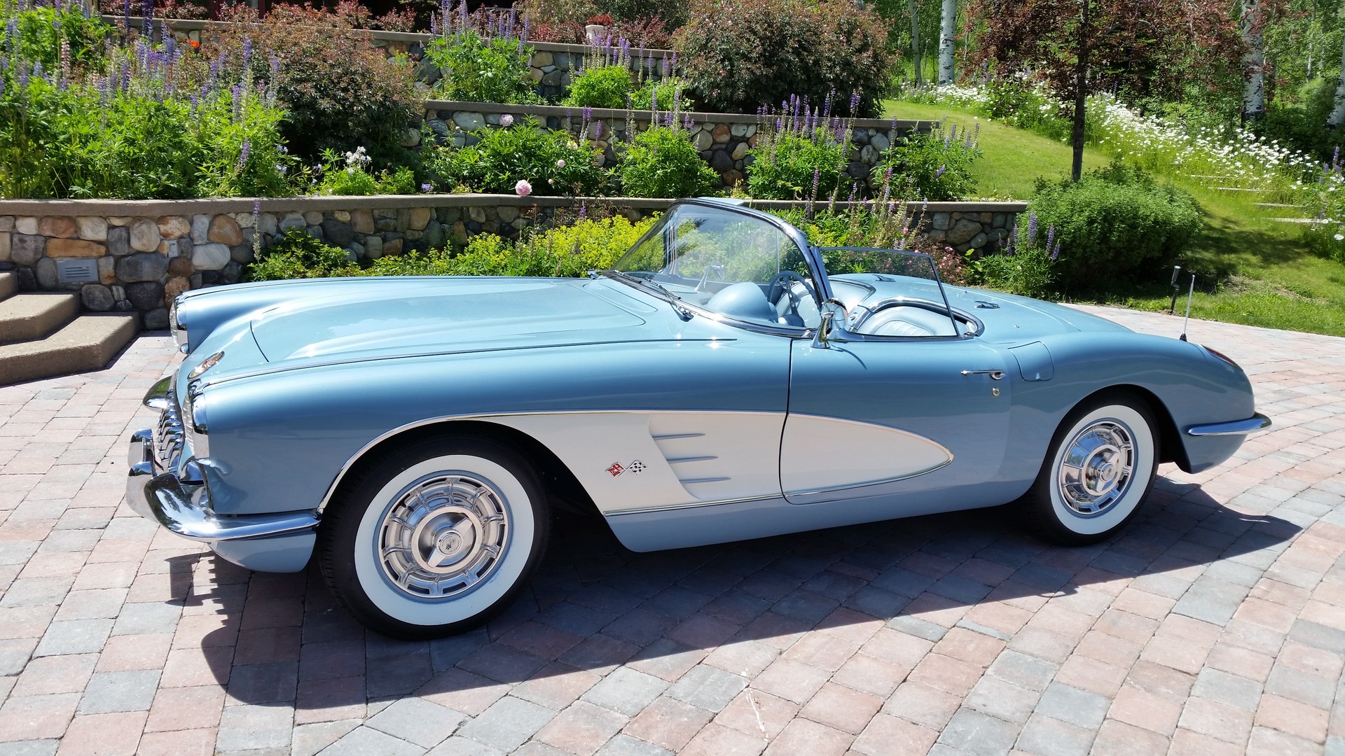CHEVROLET Chevrolet Corvette-image-2