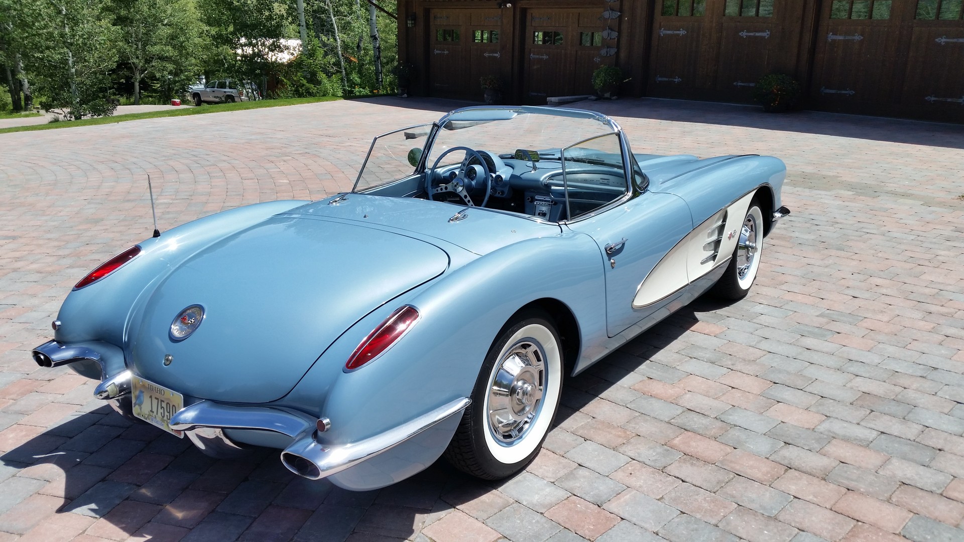 CHEVROLET Chevrolet Corvette-image-1