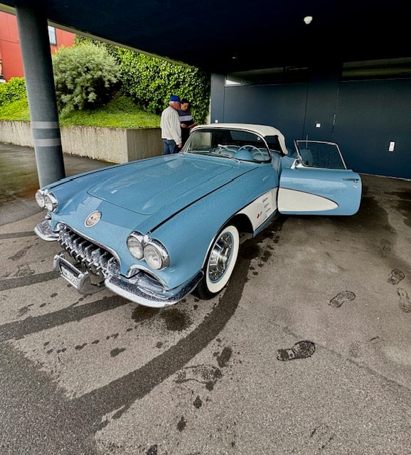 CHEVROLET Chevrolet Corvette-image-3