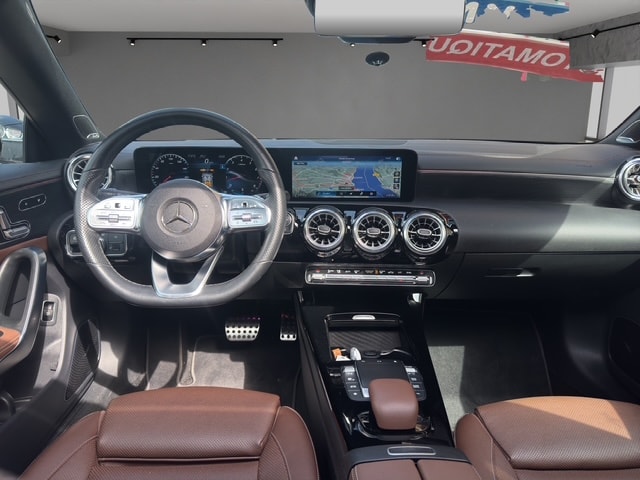 MERCEDES-BENZ CLA Shooting Brake 250 4Matic 7G-DCT AMG Line-image-13