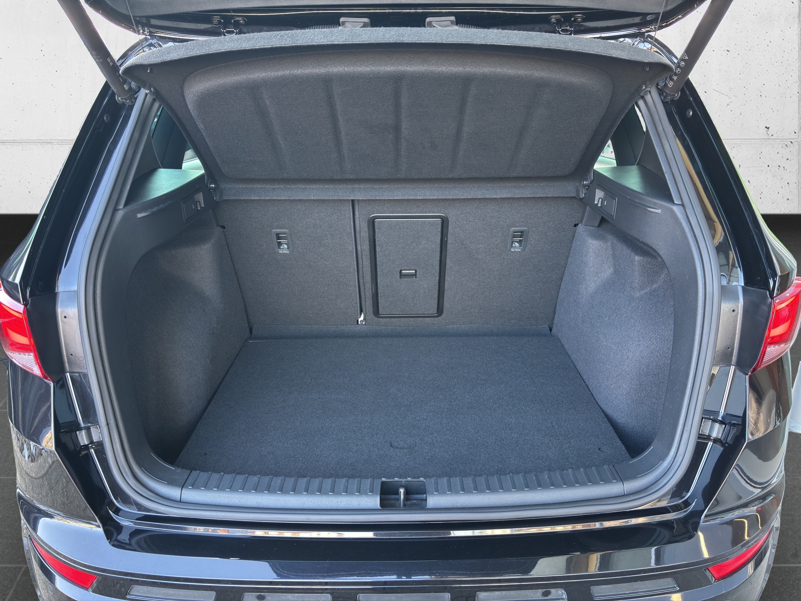 CUPRA Ateca 2.0TSI 4Drive DSG mit AHK & Supersportlenkrad-image-7