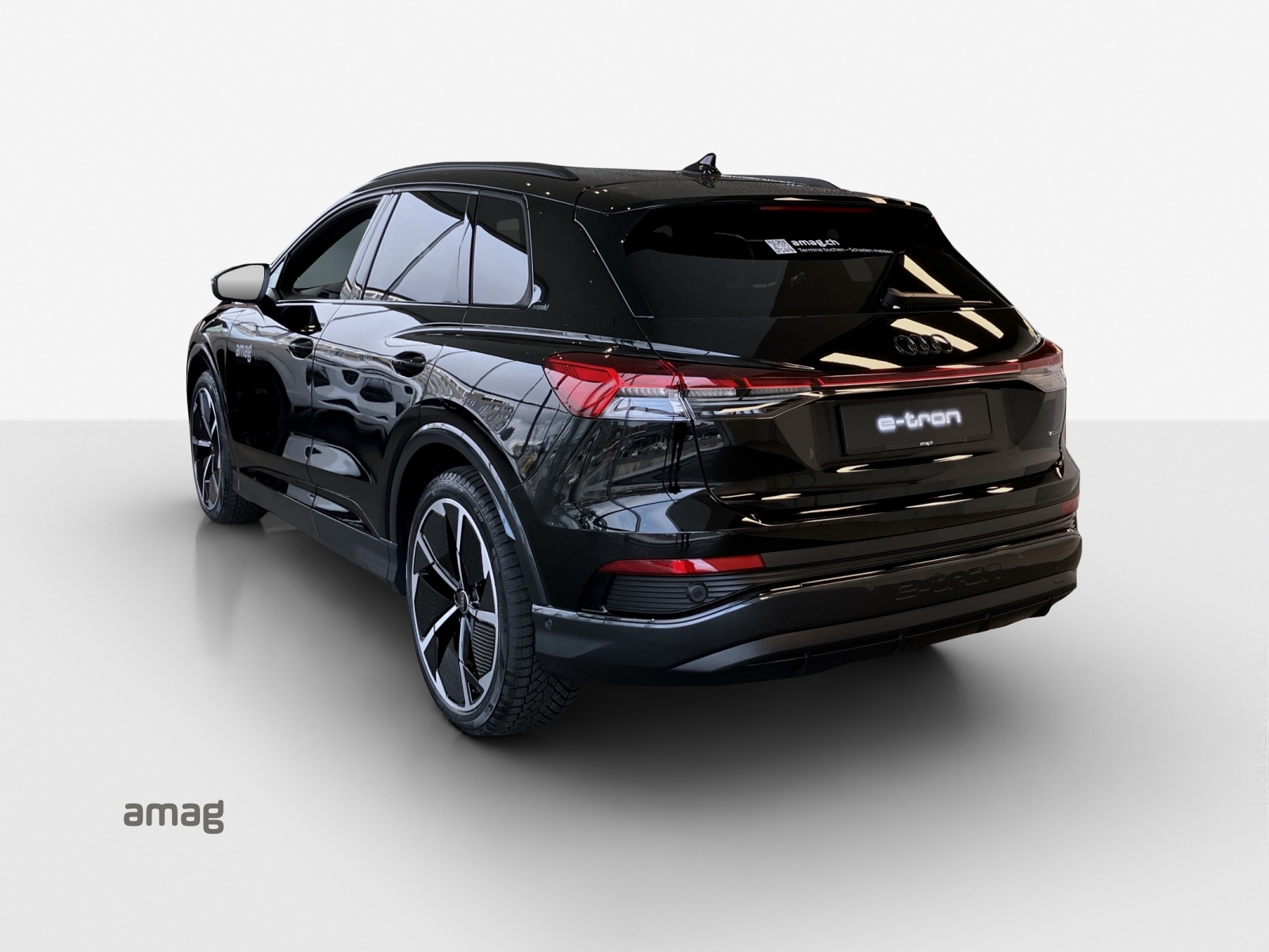 AUDI Q4 e-tron 45 Edition Swiss Ski quattro-image-2