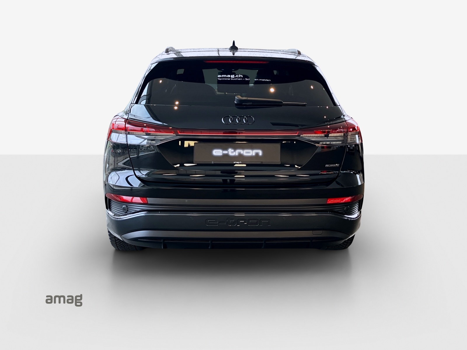 AUDI Q4 e-tron 45 Edition Swiss Ski quattro-image-3