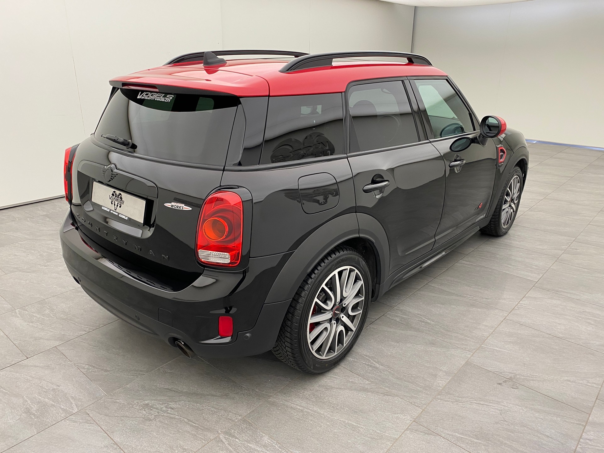 MINI Countryman 2.0 John Cooper Works ALL4 Steptronic-image-3