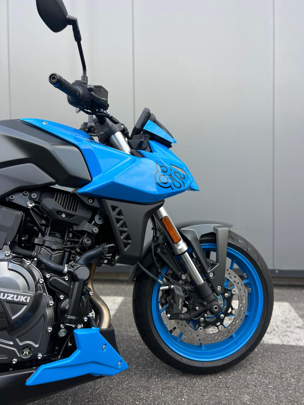 SUZUKI GSX-8S EVO MY23-showroom-element-2