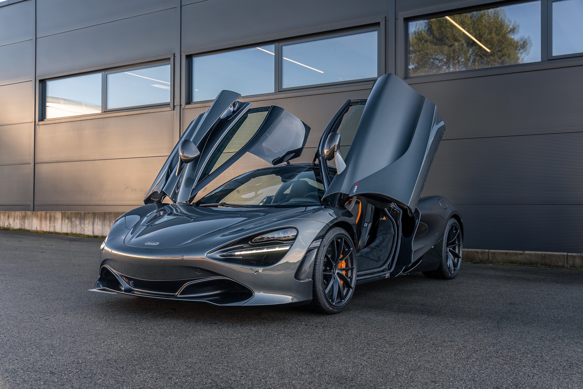 McLAREN 720S Performance-image-1