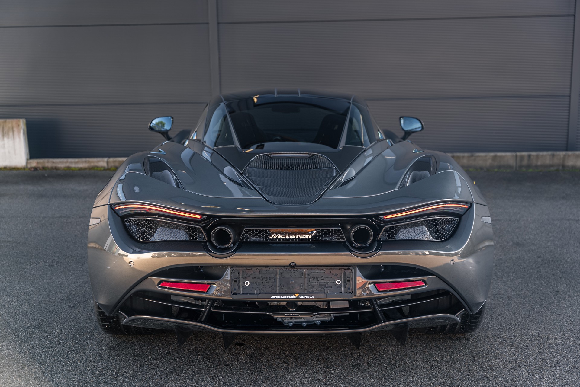 McLAREN 720S Performance-image-3