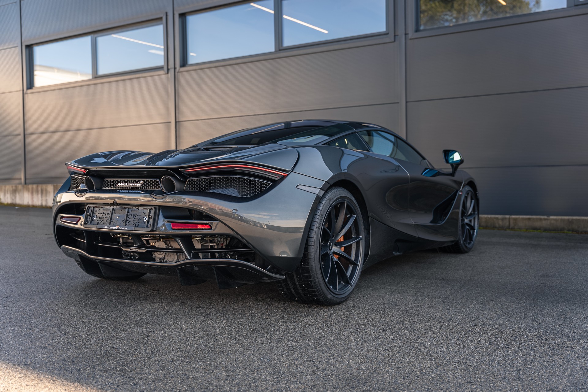 McLAREN 720S Performance-image-2