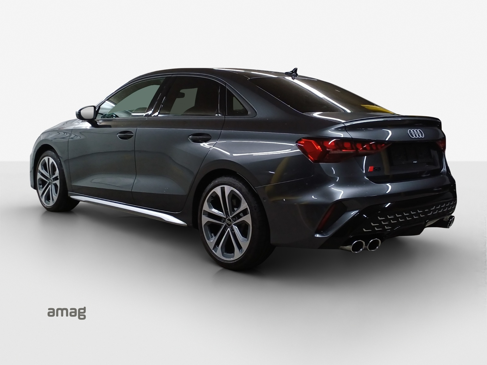 AUDI S3 Limousine TFSI quattro S-tronic-image-2