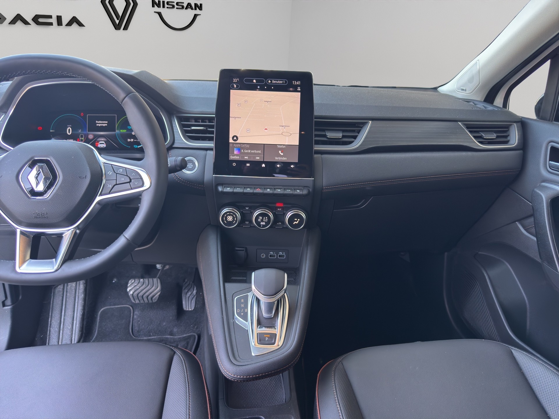 RENAULT Captur 1.6 E-Tech 160 Iconic DHT-image-11