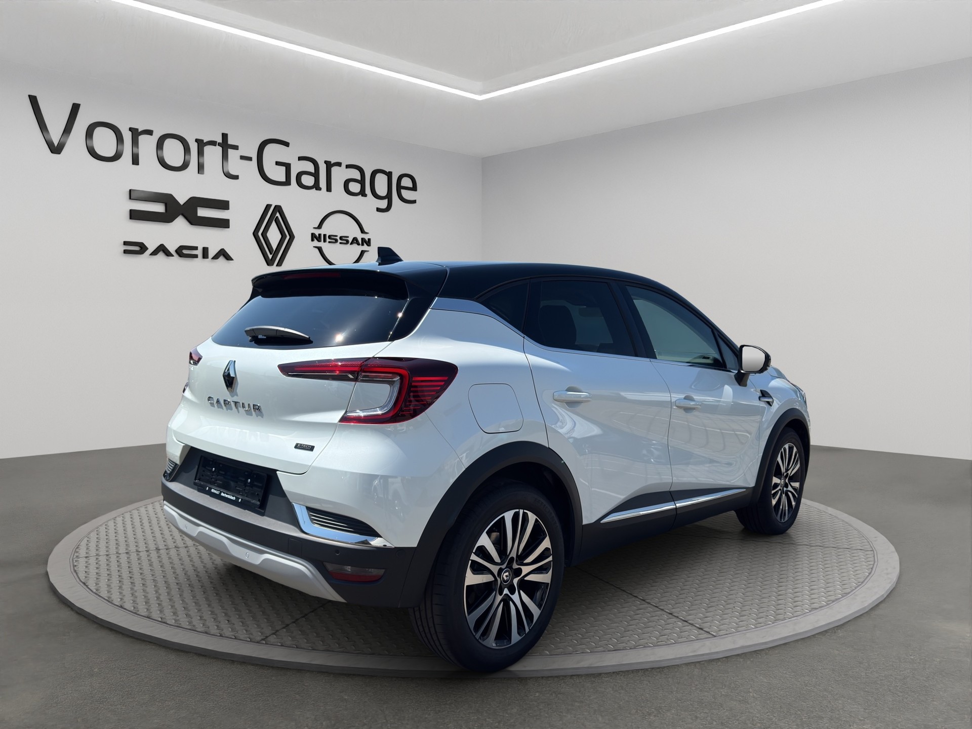 RENAULT Captur 1.6 E-Tech 160 Iconic DHT-image-4