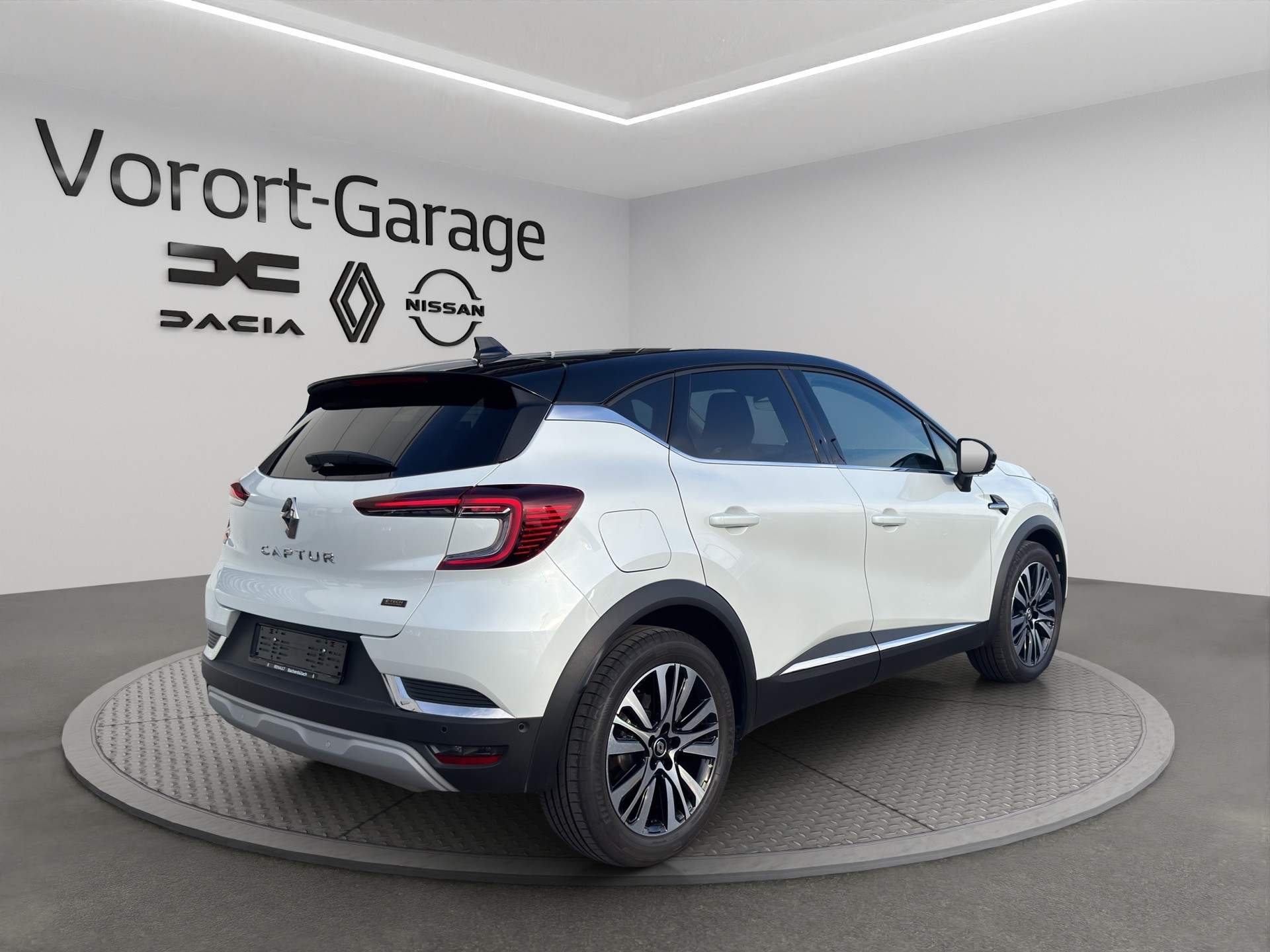 RENAULT Captur 1.6 E-Tech 160 Iconic DHT-image-4