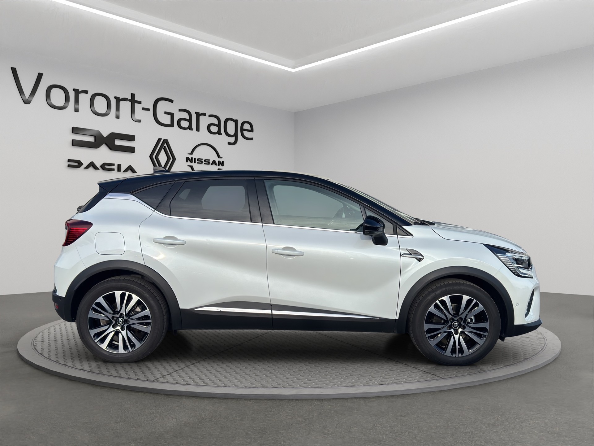 RENAULT Captur 1.6 E-Tech 160 Iconic DHT-image-3