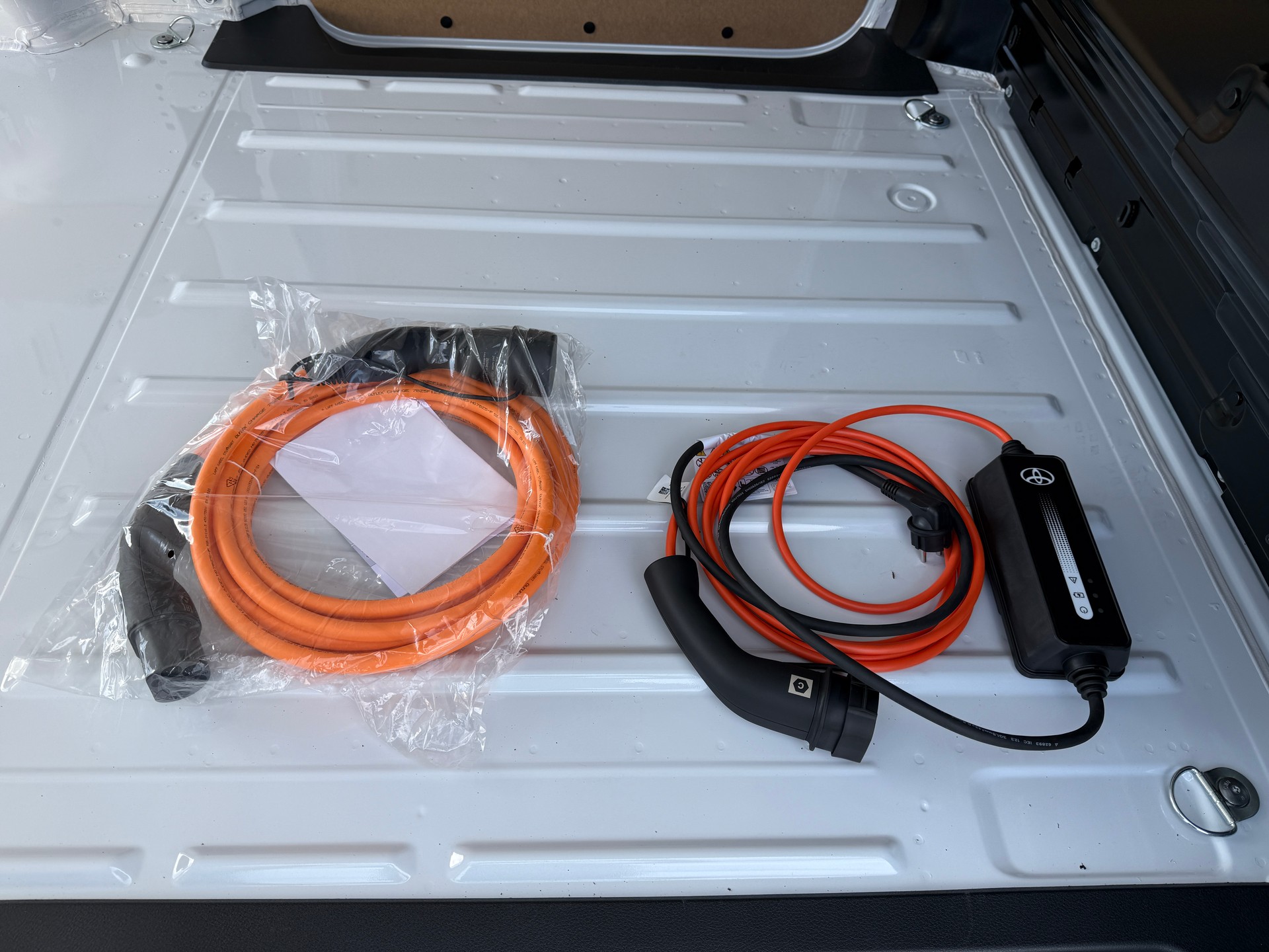 TOYOTA Proace EV 75kWh✅ Medium L1 Activ✅Adaptiver Tempomat✅-image-10