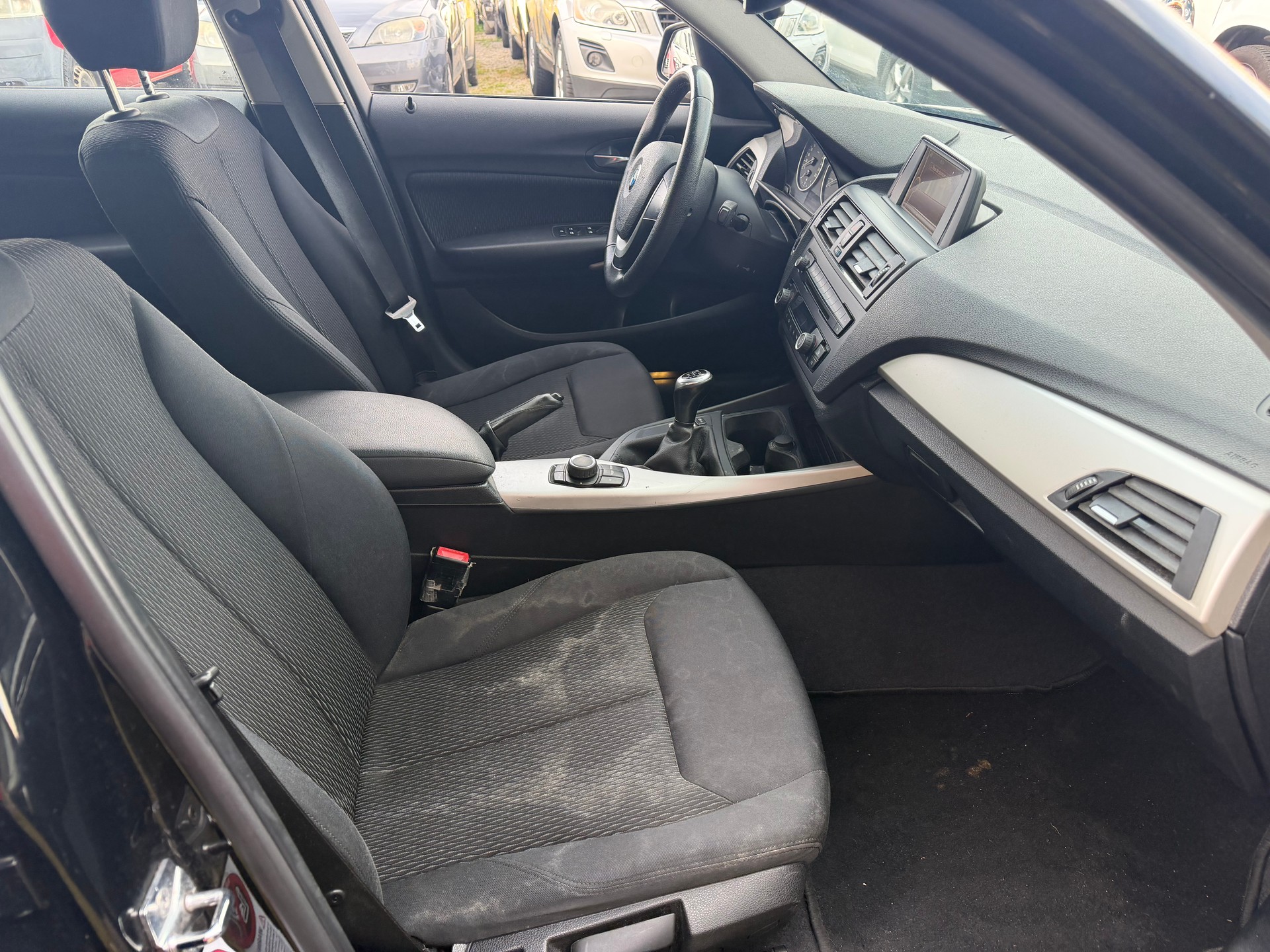 BMW 116i-image-5