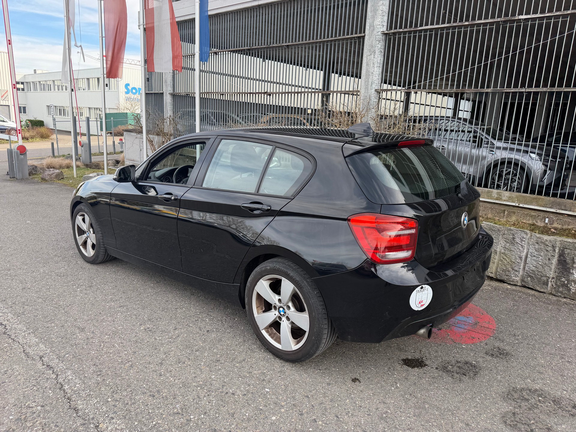 BMW 116i-image-3