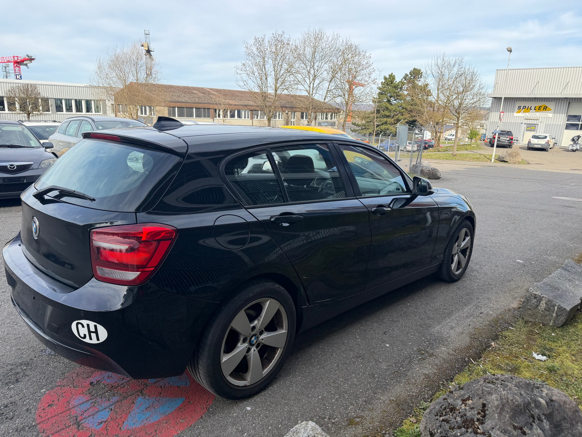 BMW 116i-image-2