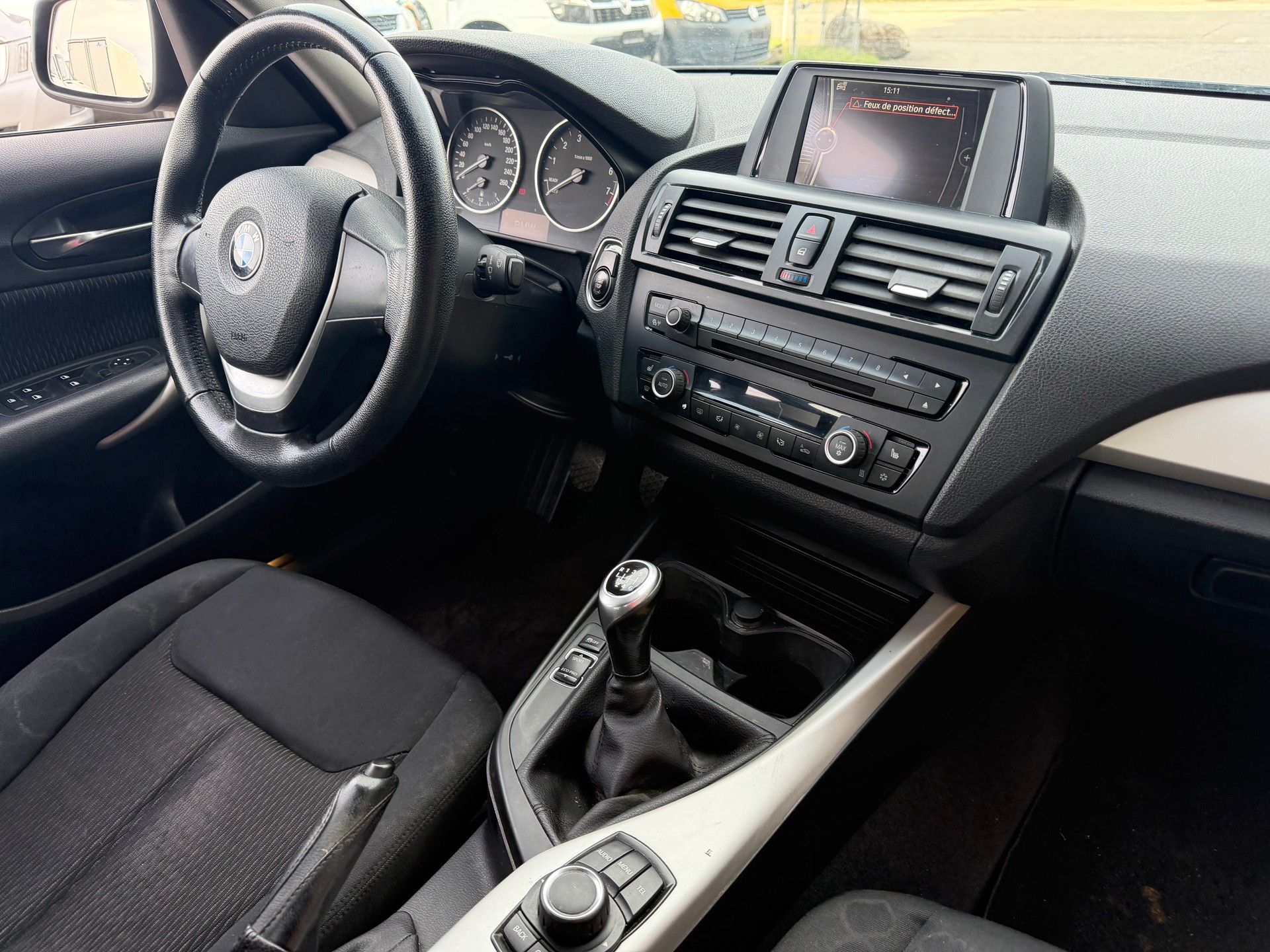 BMW 116i-image-4
