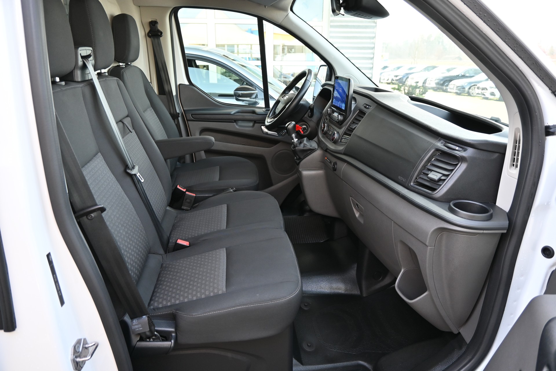 FORD Transit Custom Van 320 L1H1 Basis 3-Plätzer + Einrichtung-image-15