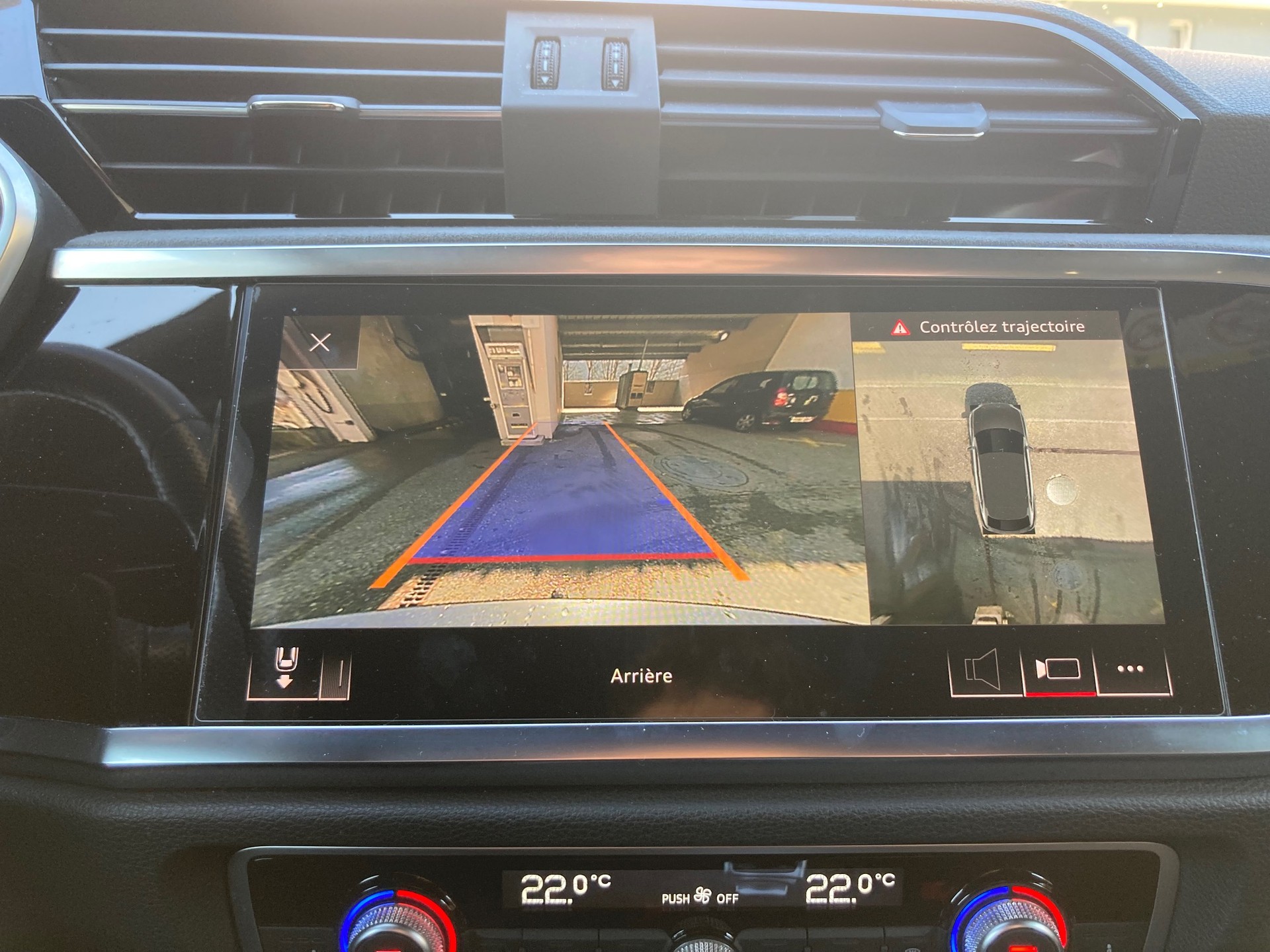 AUDI Q3 SB 40 TDI S line qu-image-12